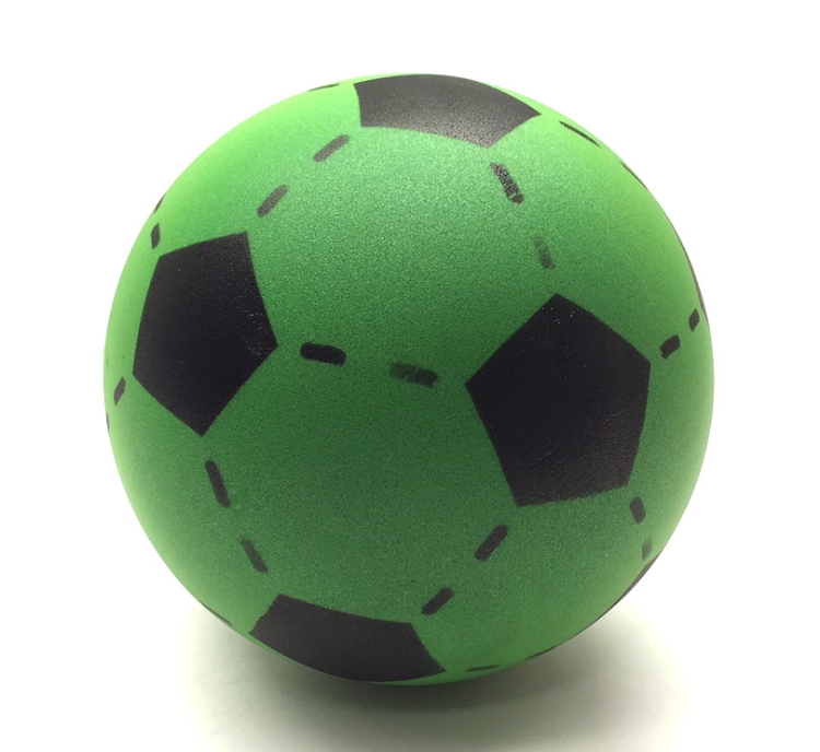 Afbeeldingen van Voetbal foam Groen 20 cm