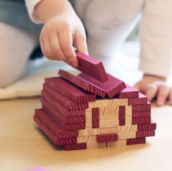 kapla-bouwplankjes-donkerrood-violet-9000160-duurzaam-houten-speelgoed