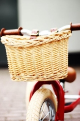 Trybike Steel 2-in-1 loopfiets Vintage Rood met luchtbanden, verstelbaar zadel en stalen frame – geschikt voor kinderen van 15 maanden tot 6 jaar.
