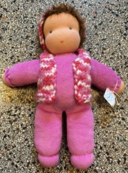 Picture of SALE!!!  Pop Antroposofisch Lieselotje roze Nicky velours kort bruin haar haarband en vestje gebreid  28 cm