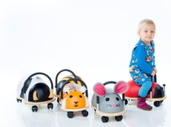 Picture of Wheelybug Bijtje Small – loopwagen – vanaf 1 jaar
