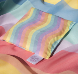 Little Botanic Playcycle speeldoek klein 30 cm met houten ring pastel waves LB-PCSD-PW-02 Duurzaam speelgoed 3