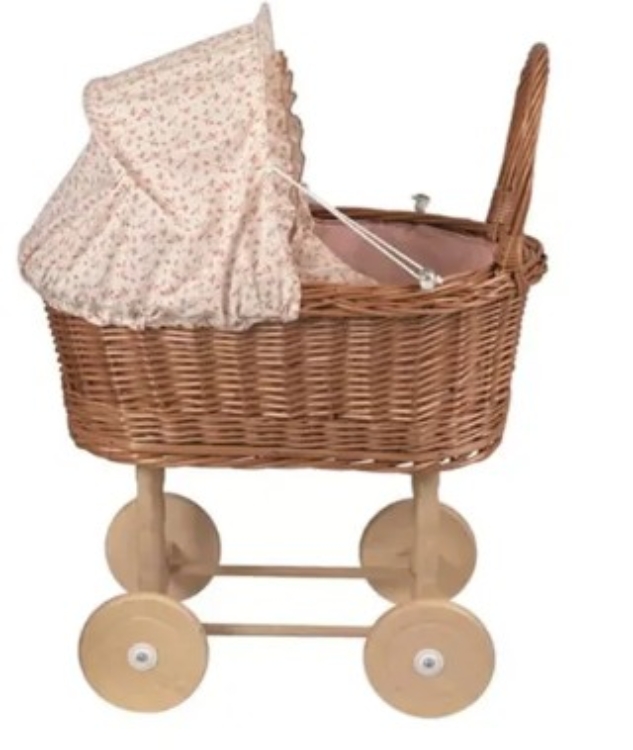 Afbeeldingen van Egmond toys -  Rotan Poppenwagen met stoffen kap met lieveheersbeestjes en gebreid dekentje. Houten onderstel en wielen