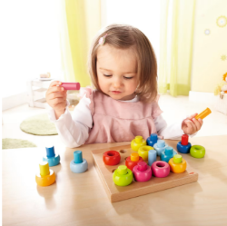 HABA opsteekspel Kleurenringen Spelend kind
