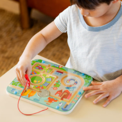 HABA Magneetspel Stadslabyrint Spelend kindje