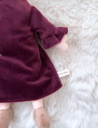 Picture of Petite Noor - Stoffen Knuffelpop Noor – 30 cm met Islamitische Kleding en Hijab - Vanaf 0 jaar